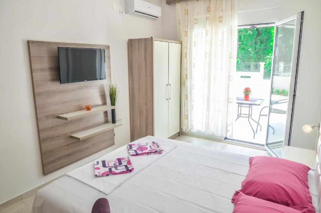 S&M Apartments 울친 외부 사진